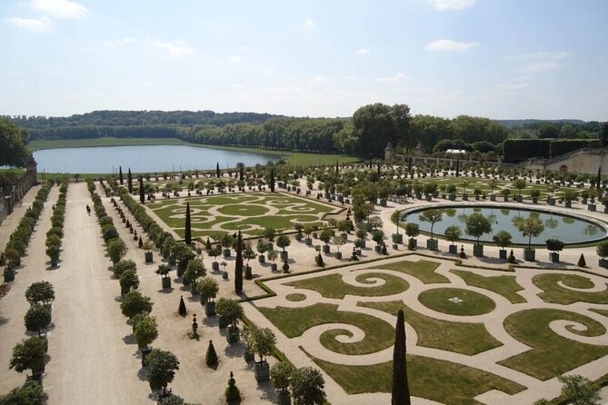 Versailles Royal Palace & Gardens with Exclusive Petit Apartments - Guides you’ll actually feel: Gregor, Anna, Alex, Philippe, Giovanna