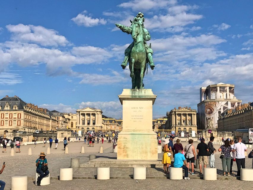 Versailles: Skip-the-Line Guided Palace Tour and Full Access - Skip-the-Line Entry at Place d’Armes: Where You Start Matters