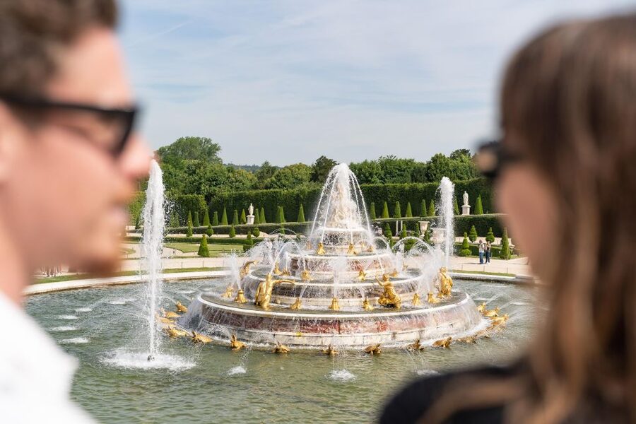 Versailles: Skip-the-Line Versailles Palace and Gardens Tour - Step into the palace: Hall of Mirrors, Royal Apartments, and why they matter