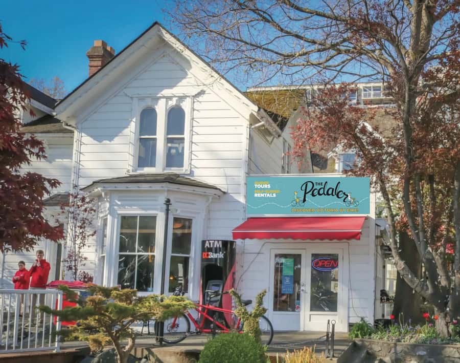 Victoria City Highlights Bike Tour - Castle Hoods & Legends - Along the Dallas waterfront and Moss Rock: scenic riding with a purpose