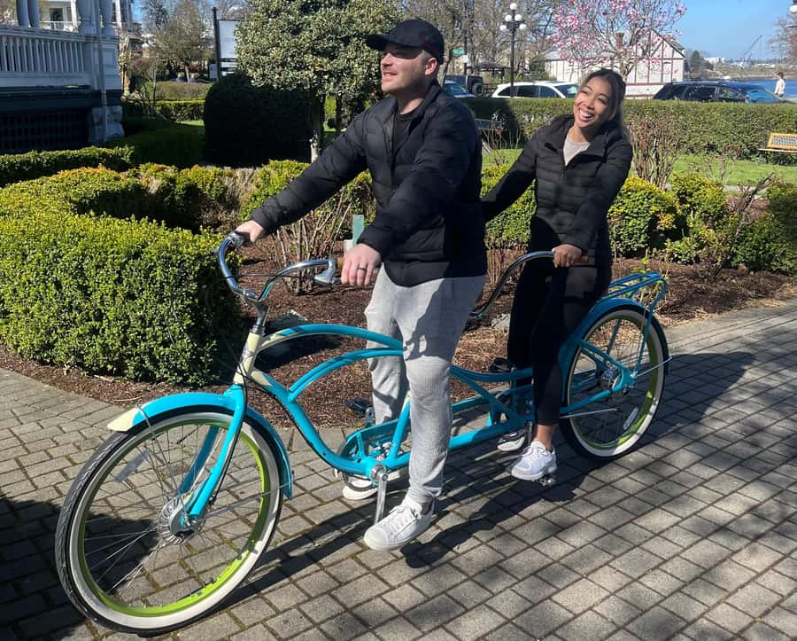 Victoria City Highlights Bike Tour - Castle Hoods & Legends - Beacon Hill Park: a final scenery hit before the ride ends