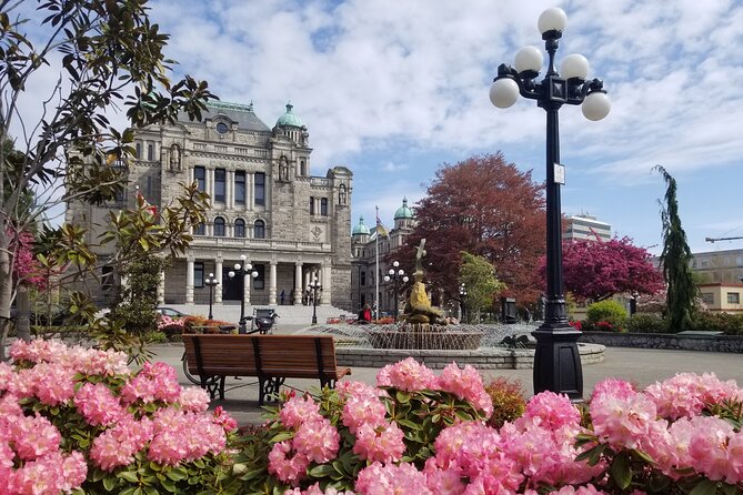 Victoria City Highlights Pedal or E-Bike Tour - Hoods & Legends - Price and bike choice: is it worth $67.03?