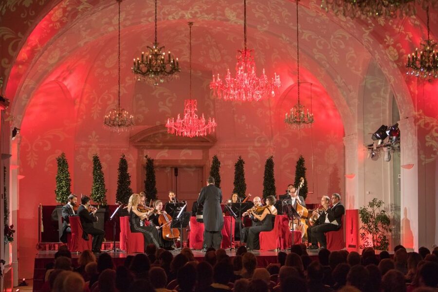 Vienna: After-Hours Schönbrunn Palace Entry & Concert Ticket - The self-guided audio tour: using the audioguide well in a time box
