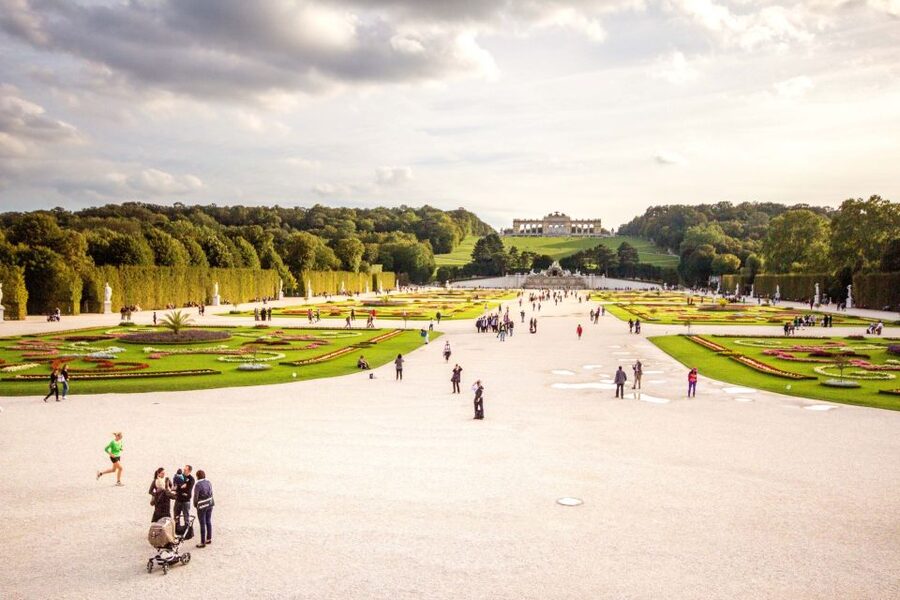 Vienna: Bus & Schönbrunn Palace Skip-the-Line Guided Tour - Gardens Time Reality: Plan for a Taster, Not a Full Day
