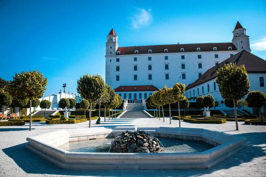 Vienna: Guided Bratislava & Devín Castle Tour via Hainburg - Food, water, and the Slovak tasting finish