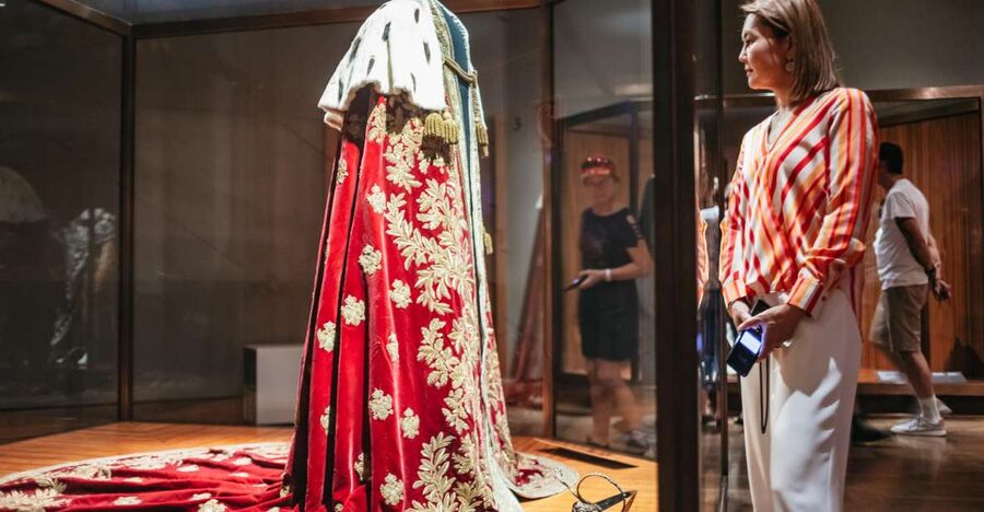 Vienna: Imperial Treasury in the Hofburg Palace - Empress Elisabeth Jewelry: The Human Touch in a Room of Thrones