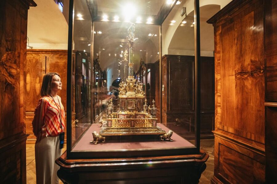 Vienna: Imperial Treasury in the Hofburg Palace - How Long You Need: Plan 60 to 90 Minutes, Not Four Hours