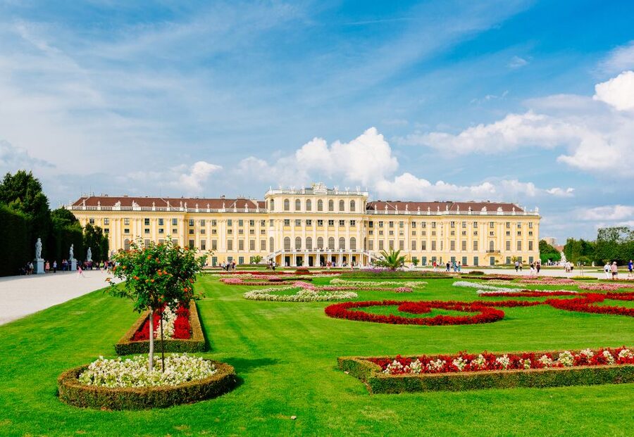 Vienna: Schönbrunn Palace & Garden Skip-the-Line Guided Tour - Meeting at Group Center Schönbrunn: Timing and the Street-Level Reality