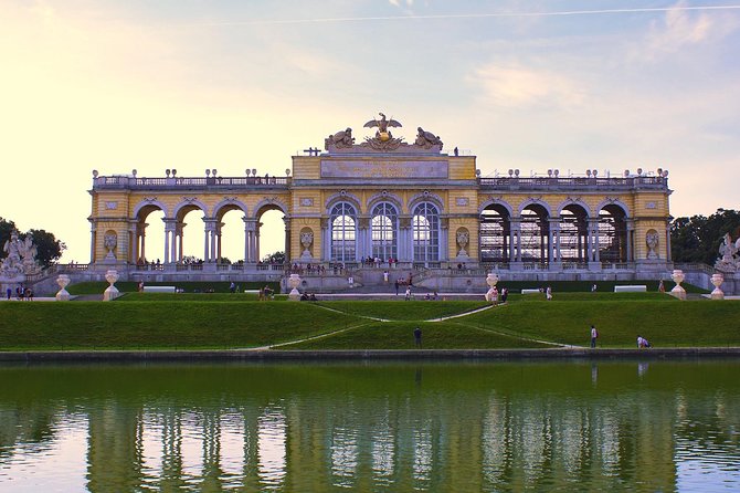 Vienna: Skip the Line Schönbrunn Palace and Gardens Guided Tour - Priority entry: what it changes on the ground