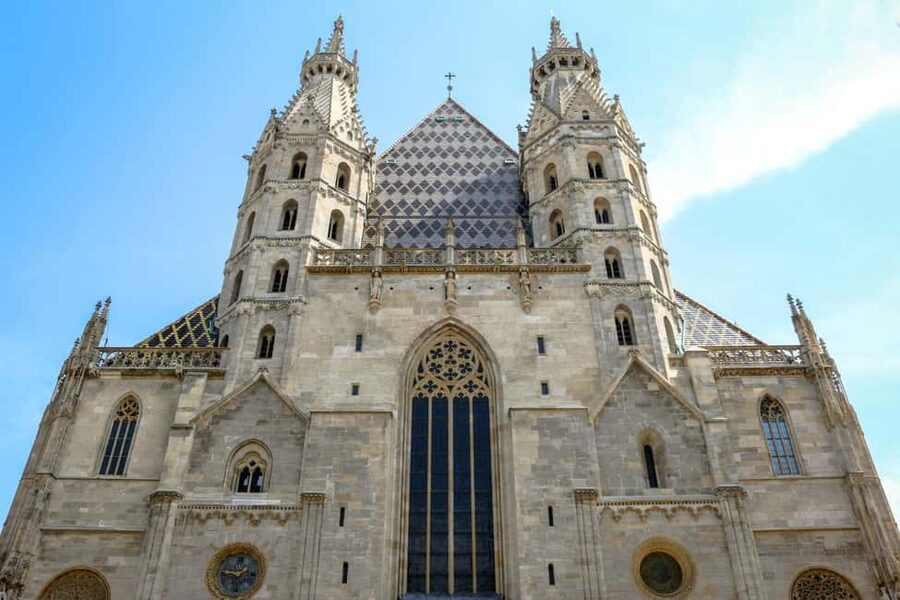 Vienna Walking Tour, Hofburg Palace, St Stephen’s Cathedral - Imperial Treasury and Spanish Riding School: royal gold and white horses, from the street