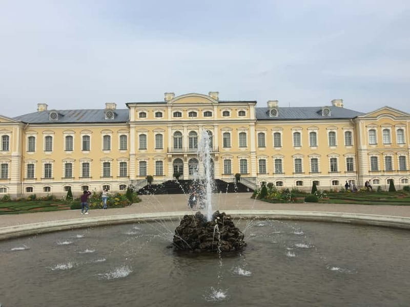 Vilnius: Hill of Crosses, Rundale Palace, Bauska Castle Trip - Comfort Notes, Shoes, and What to Budget
