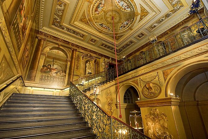 VIP Kensington Palace Gardens Tour & Royal Tea Crown Experience - Weather, comfort, and what to bring for a smooth day
