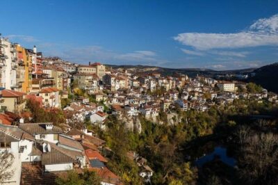 Visit Bulgaria - Veliko Tarnovo Medieval Fortress - Private tour from Bucharest - St. Dimitrii of Basarbovo Monastery: the cliffside church you can feel