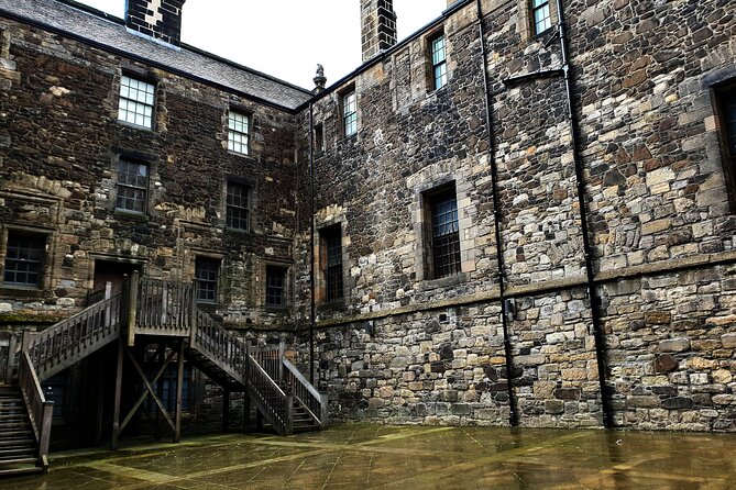 Wallace monument, Stirling Castle, Linlithgow Palace Private Tour - Price and value: what the $716.55 really buys