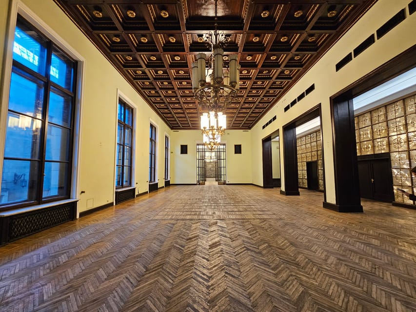 Warsaw: Palace of Culture and Science Guided Tour - Should you book this Palace of Culture and Science guided tour?