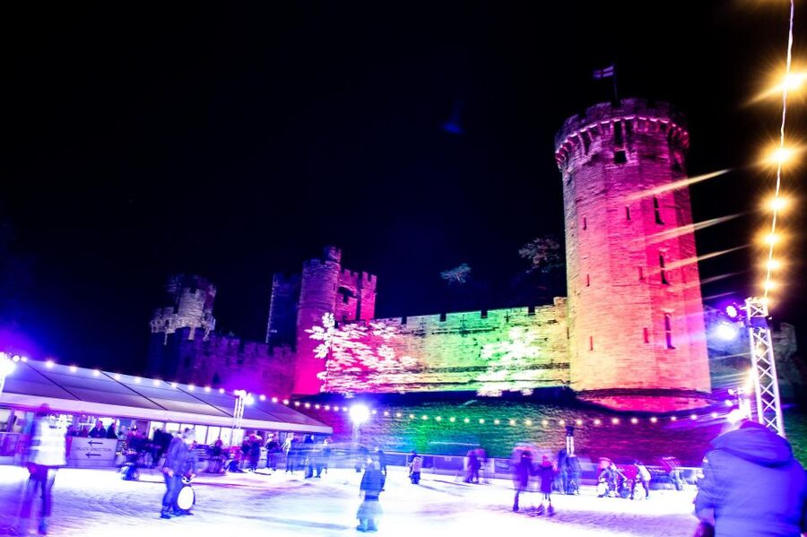 Warwick: Entry Ticket for Warwick Castle - Weather and comfort: what to plan for throughout the year