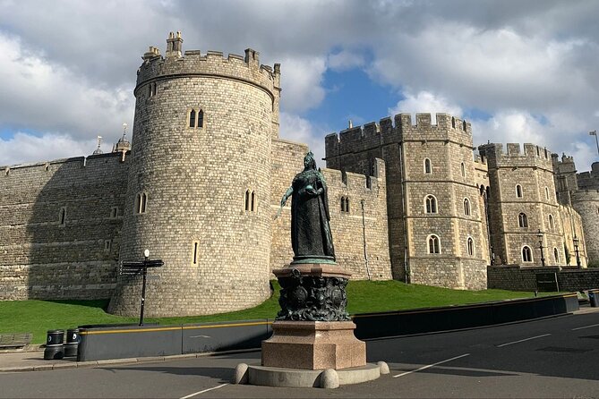 Windsor Castle Half Day Trip from London by Luxury Coach - The Earl’s Court luxury coach routine: easy start, clear flow