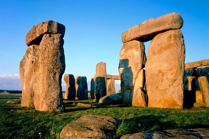 Windsor Castle, Stonehenge & Bath Private Car Tour from London - Private-car value: how this 13-hour day really works