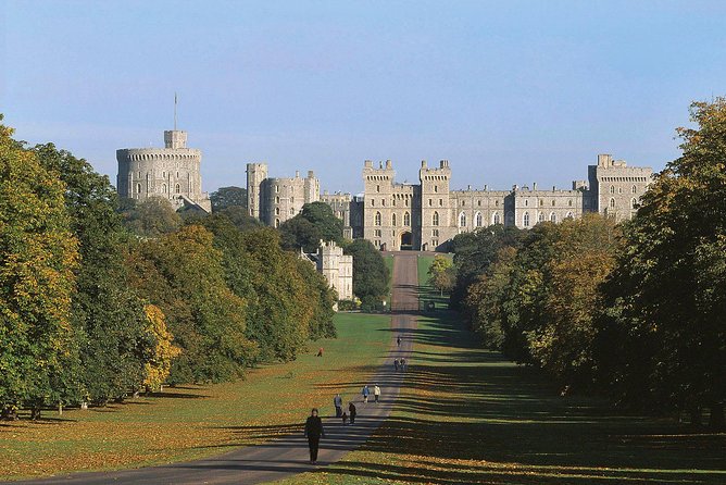 Windsor Castle, Stonehenge & Bath Private Car Tour from London - Pulteney Bridge: a Bath photo stop with shops on both sides