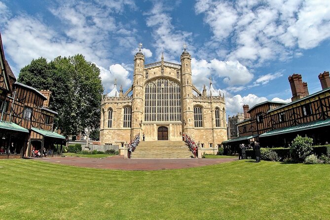 Windsor Castle, Stonehenge & Oxford Private Car Tour from London - What you pay for: value, included entries, and the missing food plan
