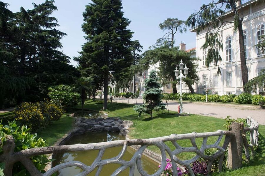 Yildiz Palace Skip the Ticket Line Entry & Audio Guide - A Calm Opening in the Palace Gardens